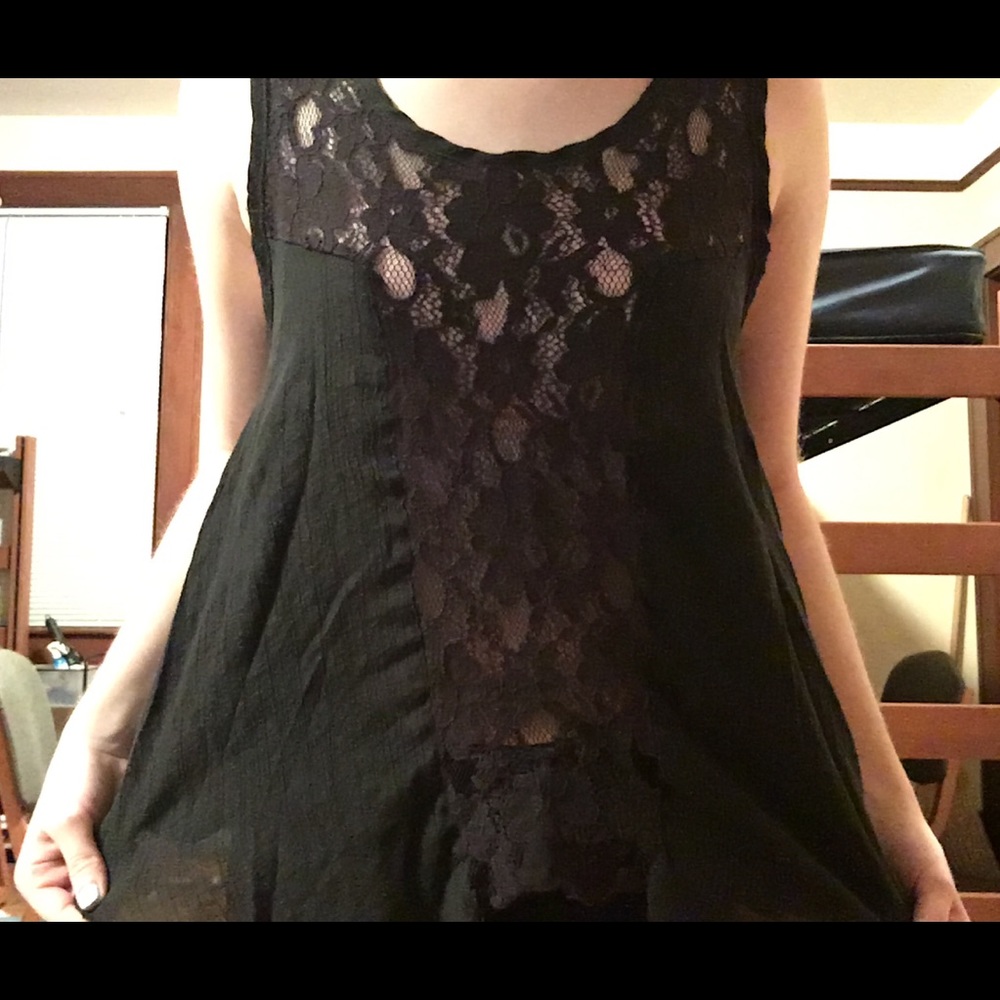 Lacy black tank top (flowy)